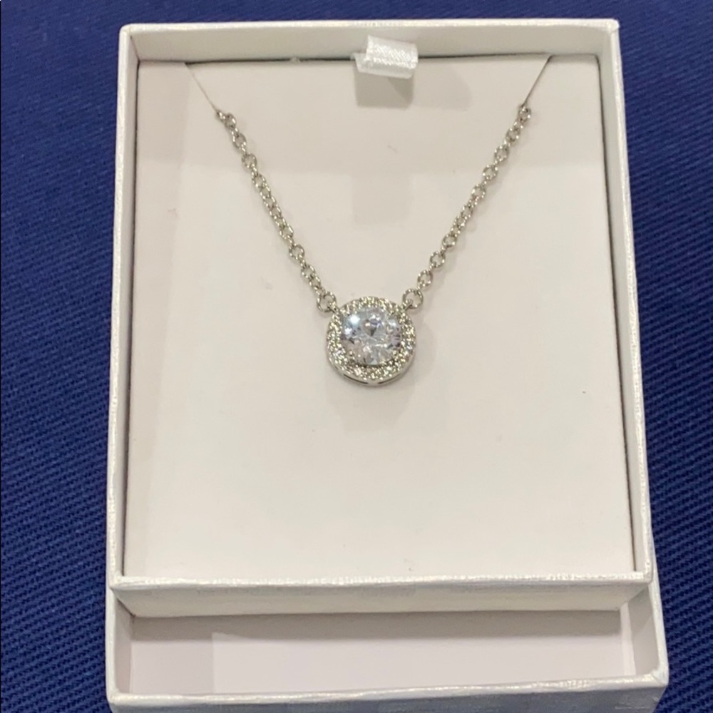 Necklace cz with original box like new